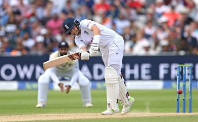 Half-centurions Joe Root, Jonny Bairstow in pursuit of historic run chase against India