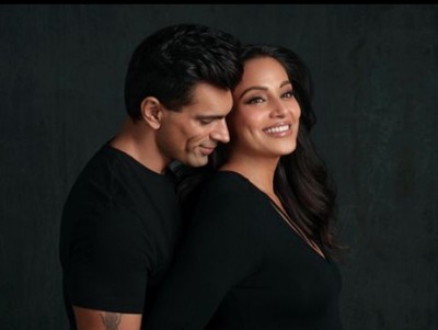 Mom-to-be Bipasha Basu shares adorable video on Instagram, check out