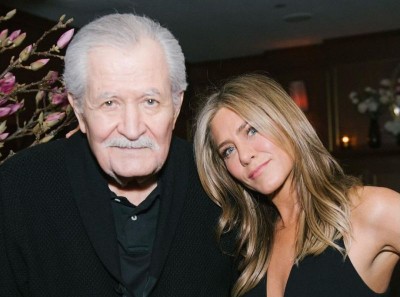 Jennifer Aniston's father John Aniston dies at 89