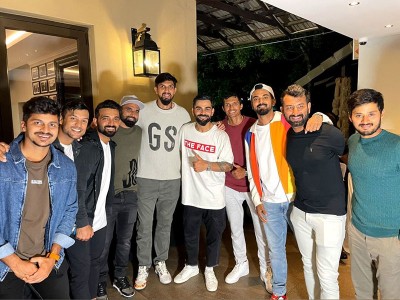 Virat Kohli celebrates New Year with Team India mates, wife Anushka Sharma