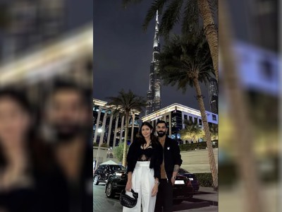 Anushka Sharma shares a picture with Virat Kohli from Dubai ahead of New Year. See it