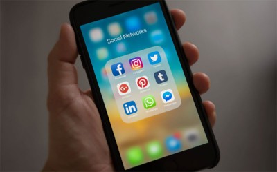 Pakistan govt ready to regulate social media through ordinance