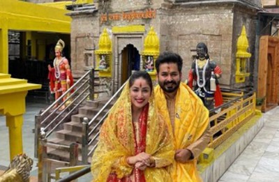 Yami Gautam, Aditya Dhar visiting several temples, check out