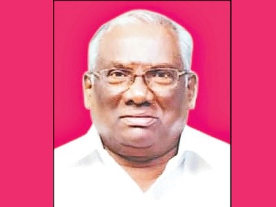 Telangana CM KCR condoles death of literary genius Nizam Venkatesham