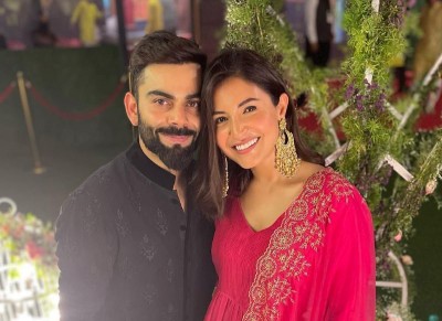 Anushka Sharma attends wedding function with Virat Kohli in a bubble, shares pictures