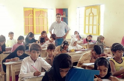 Survey shows about 44 pct of fifth graders unable to read English properly in Pakistan