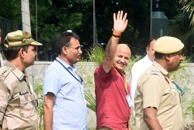 Sword of 'arrest' hangs over my head, says Manish Sisodia