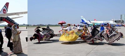 Sheikh Hasina grooves with local artists at Jaipur airport