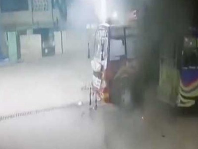 Kashmir: Second blast in bus in less than 8 hrs