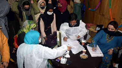 Several JK districts achieve 100 percent vaccination target