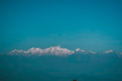 Indian climber dies while ascending Mount Kanchenjunga