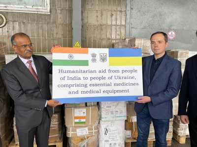 India hands over 12th consignment of humanitarian aid to Ukraine