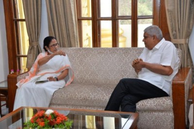 Mamata Banerjee meets Guv Jagdeep Dhankar after spat over Birbhum violence