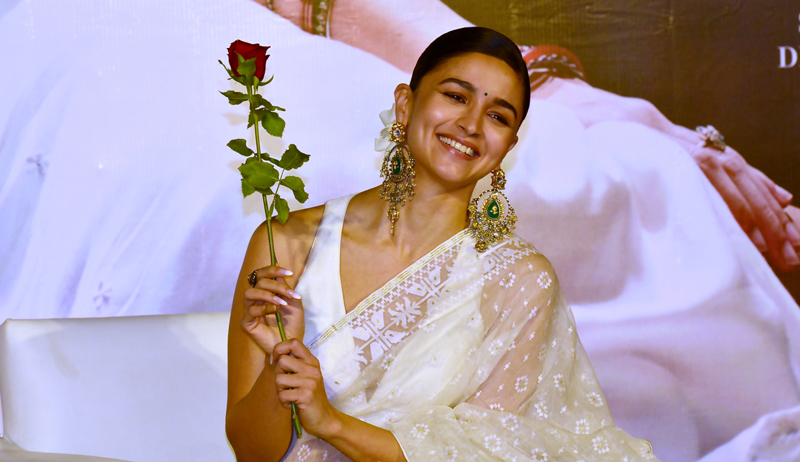 Alia Bhatt promotes Sanjay Leela Bhansali's 'Gangubai Kathiawadi' in Kolkata