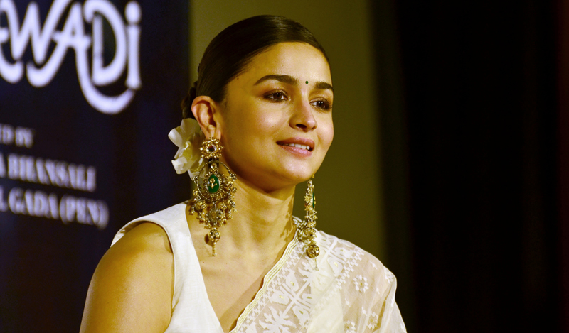 Alia Bhatt promotes Sanjay Leela Bhansali's 'Gangubai Kathiawadi' in Kolkata