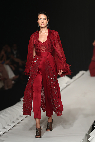 India Couture Week: Malaika Arora turns showstopper for designer duo Rohit Gandhi and Rahul Khanna