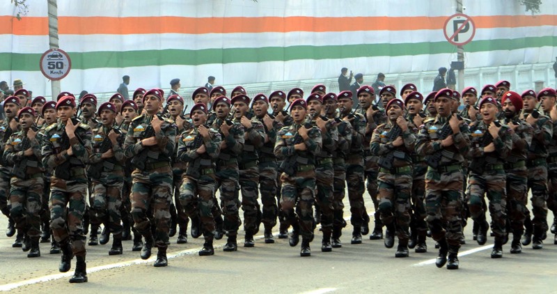 Indian Army commandos march past saluting dais during R-Day parade in Kolkata