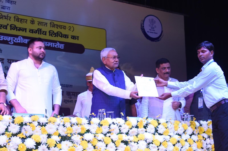 Tejashwi Yadav addresses employees of water resources dept in Bihar