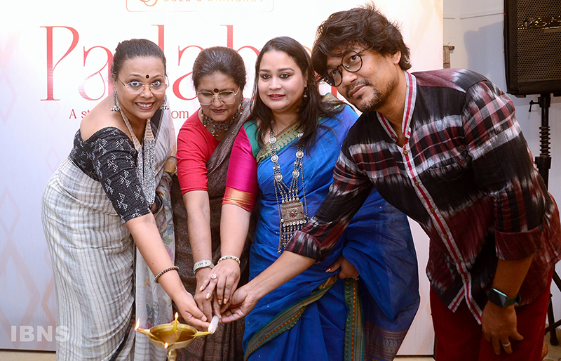 Lopamudra Mitra inaugurates jewellery, saree exhibition in Kolkata