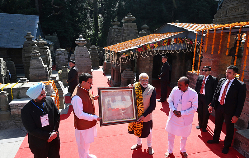 PM Modi offers prayers at Jageshwar Dham in Uttarakhand