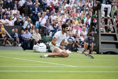 Carlos Alcaraz wins Wimbledon title with an epic victory over Novak Djokovic