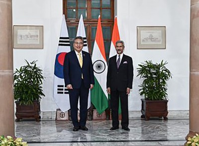 Noted steady progress in our ties, tweets S Jaishankar after meeting South Korean FM Park Jin