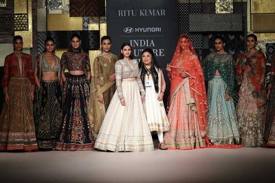 India Couture Week: Aditi Rao Hydari walks the ramp for designer Ritu Kumar