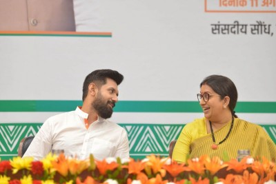 SmritiIrani,ChiragPaswan attend NDA meeting in Delhi