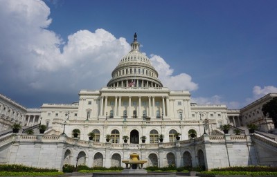 US national debt surpasses $33 trillion, Congress grapples with funding dilemma