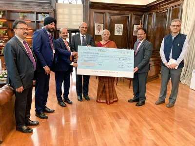 Canara Bank handed over Dividend for FY 2022-23