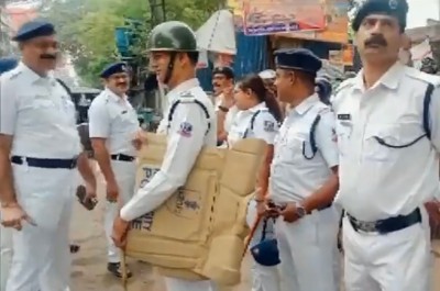 Ram Navami clashes: 6-member fact-finding team stopped by West Bengal Police from entering violence-hit Hooghly