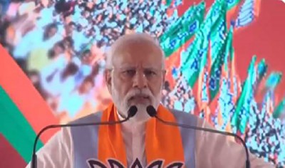 Sonia Gandhi cried for terrorists slain in Batla House encounter, BJP broke the back of terrorism: Modi slams Congress in Karnataka