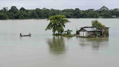 Assam: Flood situation continues to be grim, 33,000 people affected