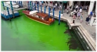 Venice: Canal patch turns fluorescent green, authorities start investigating