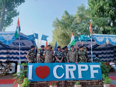 Jammu and Kashmir: CRPF celebrates Azadi Ka Amrit Mahotsav in Srinagar by participating in Tiranga Rally from Lal Chowk to Nishat Garden