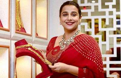 Vidya Balan launches Senco Gold & Diamonds' two showrooms in Kolkata