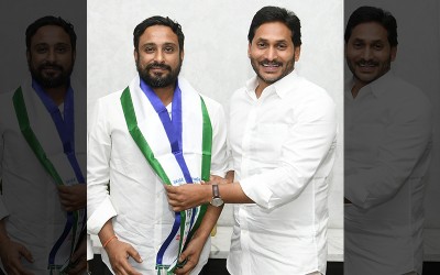 Former cricketer Ambati Rayudu joins Jagan Mohan Reddy's YSRCP