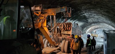 Rescue work in Uttarakhand tunnel collapse put on hold after loud 'cracking sound' was heard