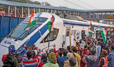 Three minors arrested for pelting stones on Howrah-New Jalpaiguri Vande Bharat Express