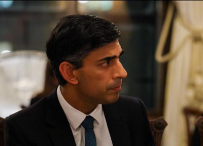 British PM Rishi Sunak fined for not wearing seat belt