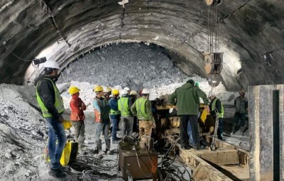 Uttarakhand tunnel collapse: PM Modi dials CM Pushkar Singh Dhami to discuss rescue operation