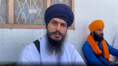 Fugitive Khalistani leader Amritpal Singh seeks UK citizenship to escape Indian law: Reports 