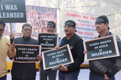 Kashmiri Pandits protest over poor facilities at Kheer Bhawani temple in Ganderbal