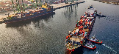 Global shipping poised to get new emissions-fighting strategy