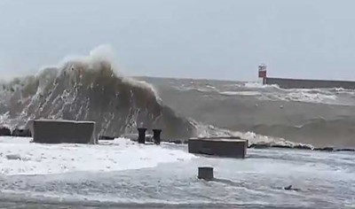 Cyclone Biparjoy: Heavy rains in Gujarat's Saurashtra and Kutch coasts, landfall at 5 pm today