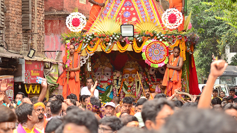 Kolkata: Devotees celebrate Rath Yatra