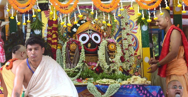 Bengal CM Mamata Banerjee joins ISKCON Ratha Yatra in Kolkata