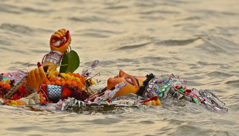 Bengal bids adieu to Goddess Durga