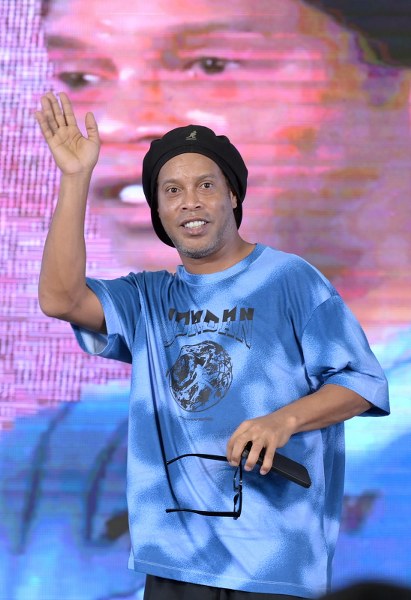 Ronaldinho in Kolkata amid Durga Puja festivities