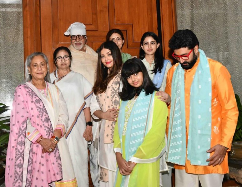 Mamata Banerjee meets Amitabh Bachchan, and his family in Mumbai